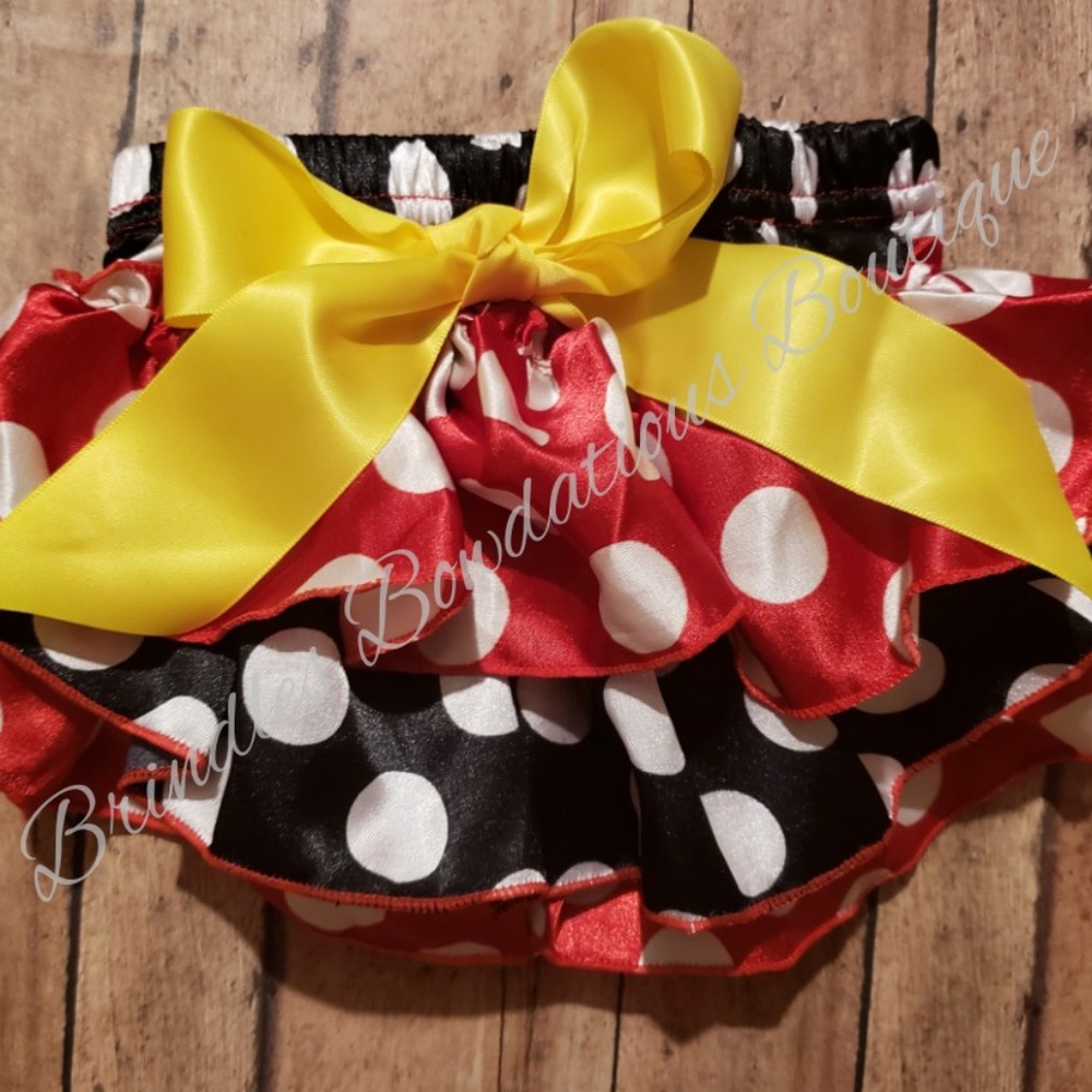 Ruffled bloomers